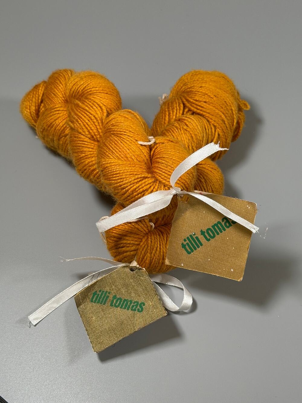 Tilli Tomas Milan Sandstorm Yarn 2 Skeins Cashmere Merino Silk NWT